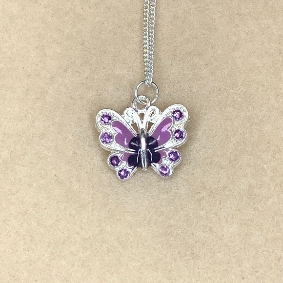 Cute Purple Butterfly Necklace - Picture 1 of 3